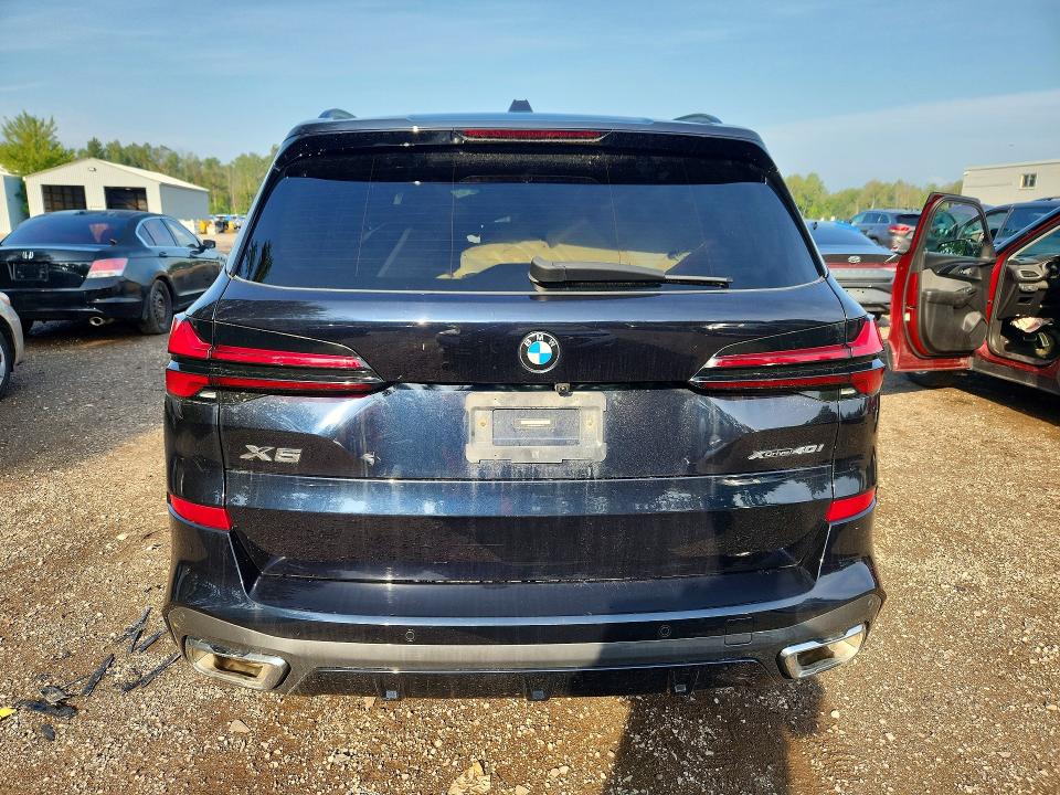 66828236 :رقم المزاد ، 5UX23EU05R9T21577 vin ، 2024 Bmw X5 مزاد بيع