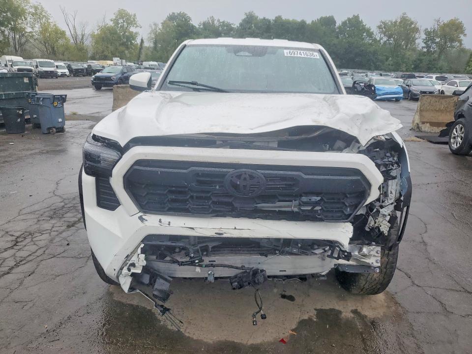 69741636 :رقم المزاد ، 3TMLB5JN8RM054980 vin ، 2024 Toyota Tacoma مزاد بيع