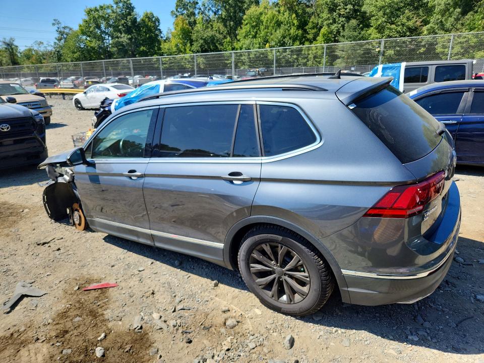67516656 :رقم المزاد ، 3VV2B7AX6JM185176 vin ، 2018 Volkswagen Tiguan مزاد بيع