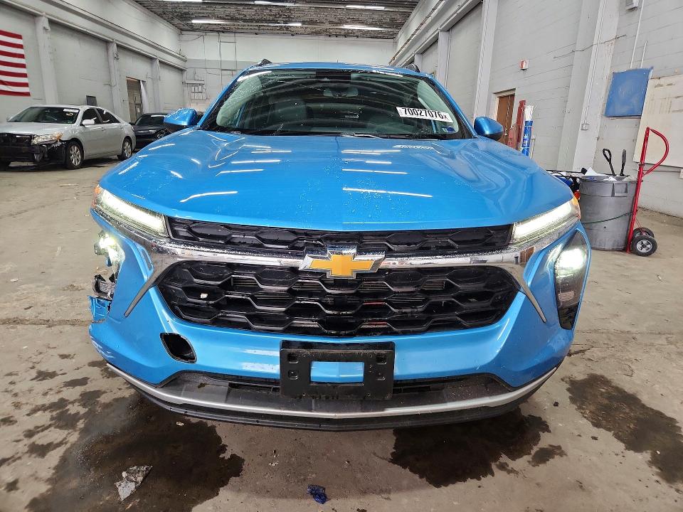2025 Chevrolet Trax მანქანა იყიდება აუქციონზე, vin: KL77LHEP2SC182664, აუქციონის ნომერი: 70027076