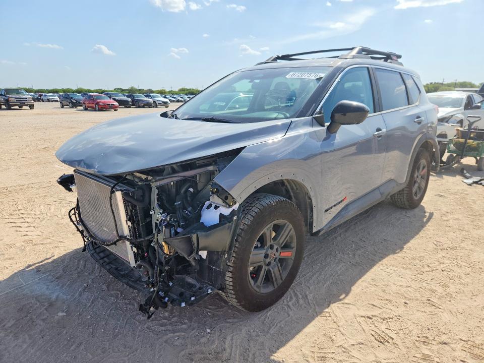 Auction sale of the 2026 Nissan Rogue, vin: 5N1BT3BB1TC795753, lot number: 67207576