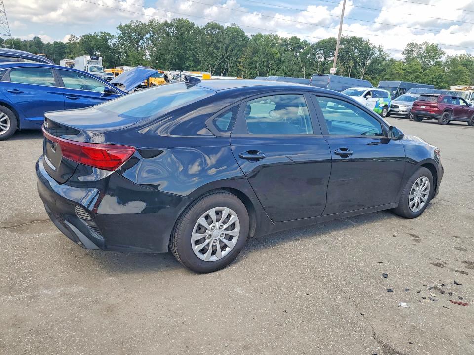 68586216 :رقم المزاد ، 3KPF24AD4NE446390 vin ، 2022 Kia Forte مزاد بيع