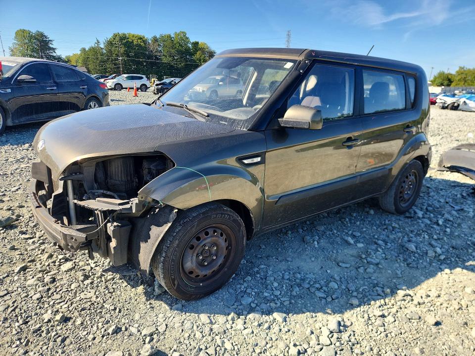 67107366 :رقم المزاد ، KNDJT2A51D7522229 vin ، 2013 Kia Soul مزاد بيع