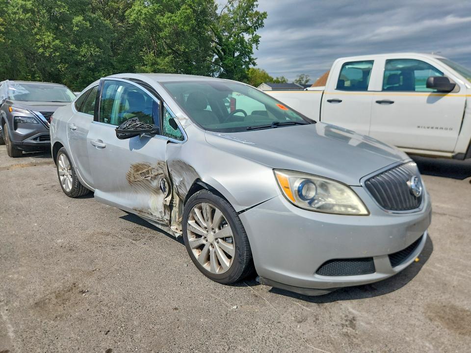 69162196 :رقم المزاد ، 1G4PP5SKXF4117734 vin ، 2015 Buick Verano مزاد بيع
