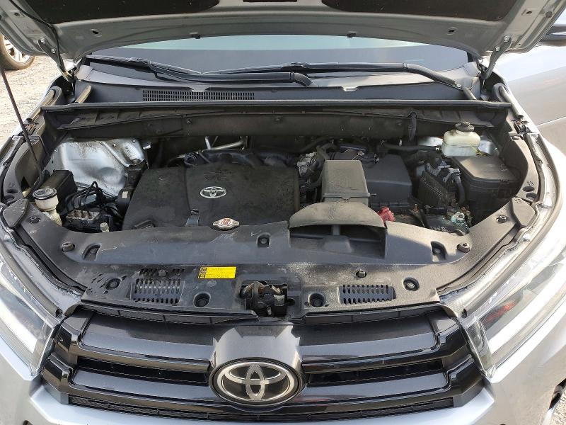 67756086 :رقم المزاد ، 5TDJZRFHXHS470783 vin ، 2017 Toyota Highlander مزاد بيع