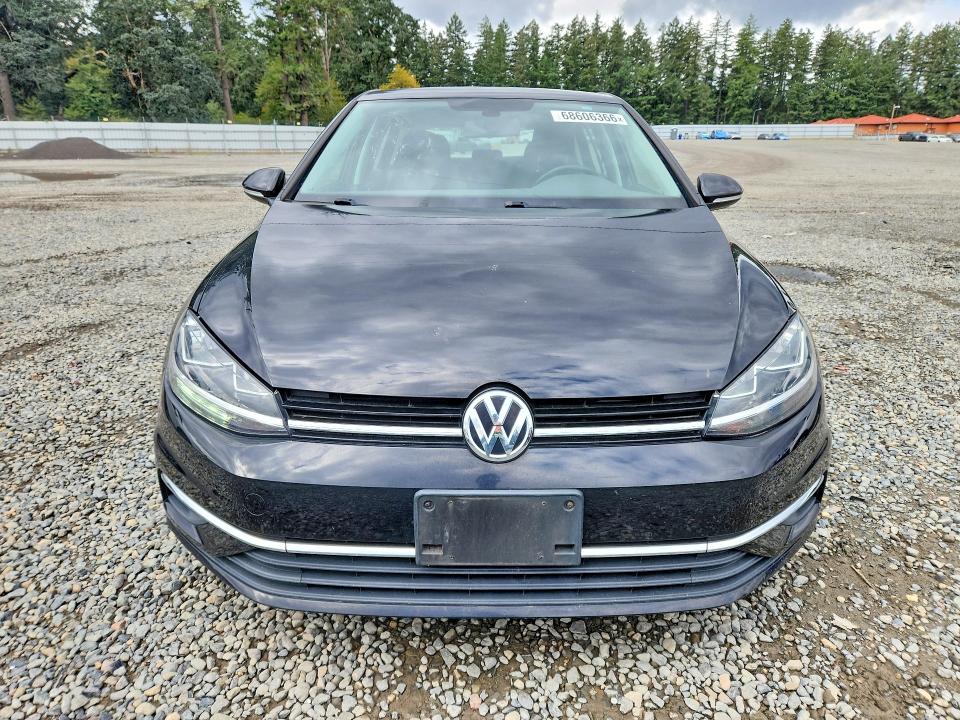 68606366 :رقم المزاد ، 3VWG17AU4JM251816 vin ، 2018 Volkswagen Golf مزاد بيع