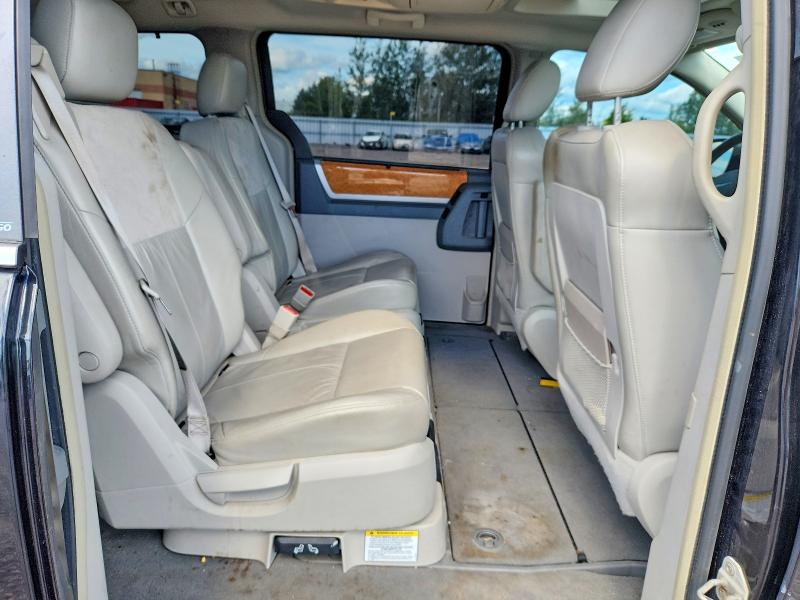 Продажа на аукционе авто 2008 Chrysler Town & Country, vin: 2A8HR64X58R717832, номер лота: 68033266