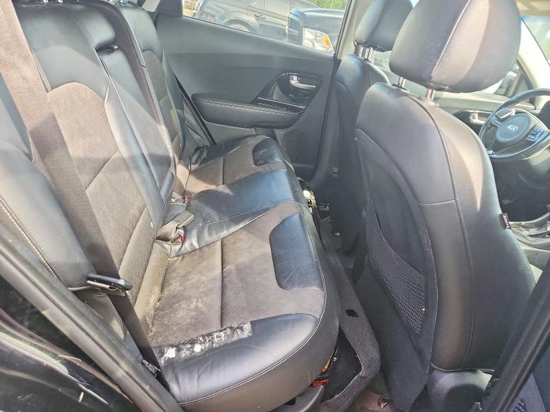 67930976 :رقم المزاد ، KNDCC3LC4H5065900 vin ، 2017 Kia Niro مزاد بيع