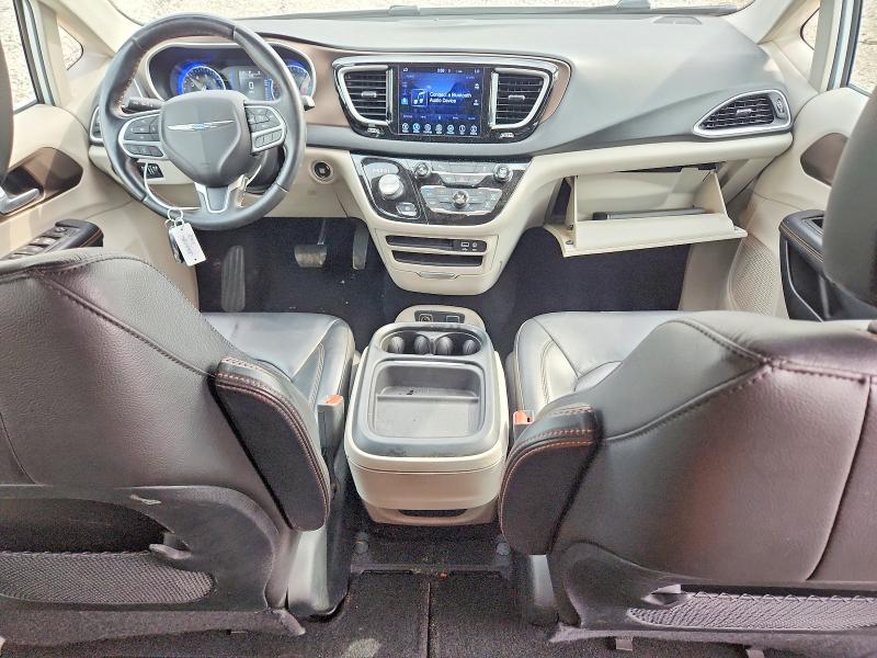 67662706 :رقم المزاد ، 2C4RC1BG5HR576960 vin ، 2017 Chrysler Pacifica مزاد بيع