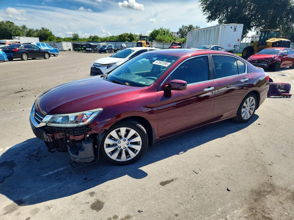 Auction sale of the 2013 Honda Accord, vin: 1HGCR2F85DA102567, lot number: 67602896