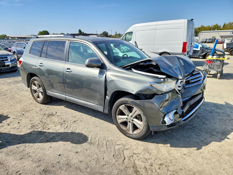 2013 Toyota Highlander მანქანა იყიდება აუქციონზე, vin: 5TDDK3EH4DS271660, აუქციონის ნომერი: 69897456
