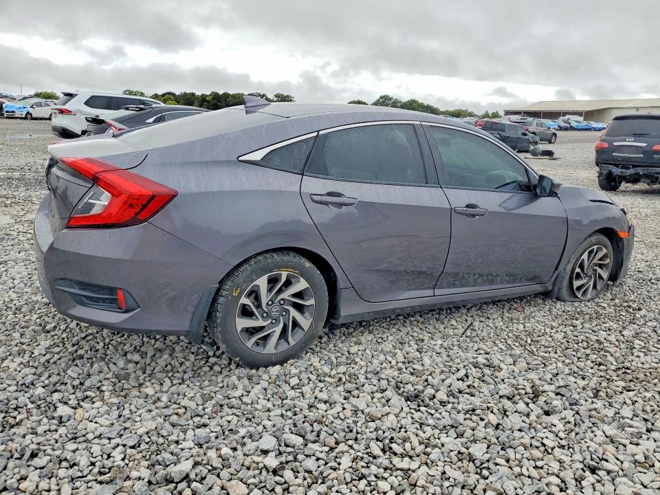 Продажа на аукционе авто 2018 Honda Civic, vin: 2HGFC2F79JH568165, номер лота: 69779806