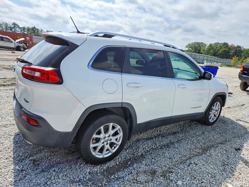 69678136 :رقم المزاد ، 1C4PJLCS2FW690012 vin ، 2015 Jeep Cherokee مزاد بيع
