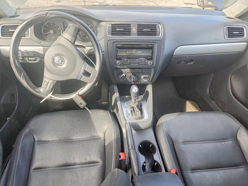 68814406 :رقم المزاد ، 3VWD17AJ3EM429844 vin ، 2014 Volkswagen Jetta مزاد بيع