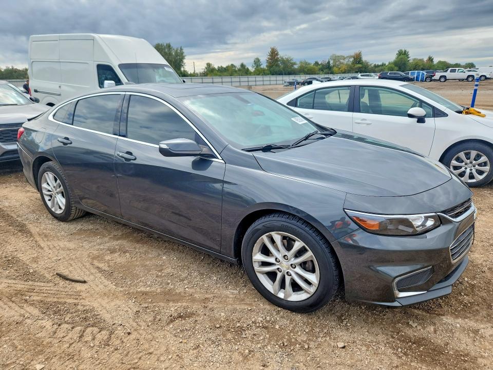 69526386 :رقم المزاد ، 1G1ZD5ST2JF169041 vin ، 2018 Chevrolet Malibu مزاد بيع
