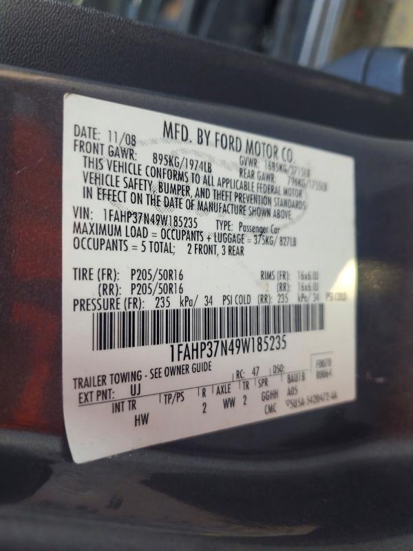 67513906 :رقم المزاد ، 1FAHP37N49W185235 vin ، 2009 Ford Focus مزاد بيع