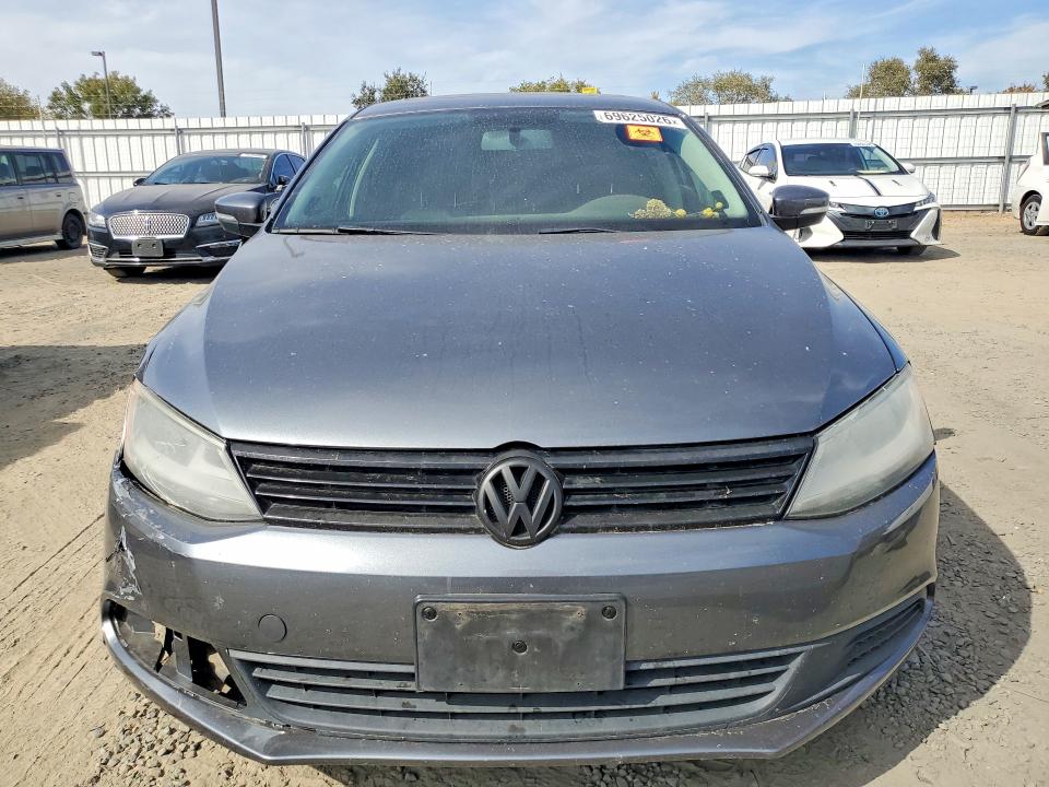 Продажа на аукционе авто 2014 Volkswagen Jetta, vin: 3VWLL7AJ5EM358491, номер лота: 69625026