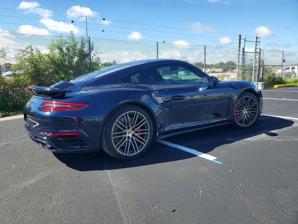 69908866 :رقم المزاد ، WP0AD2A92JS156533 vin ، 2018 Porsche 911 مزاد بيع