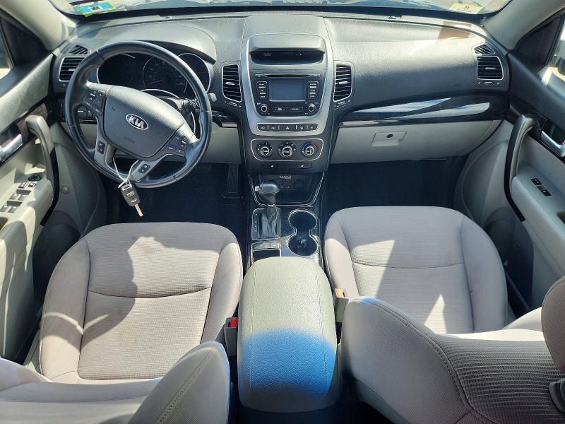 69929736 :رقم المزاد ، 5XYKT3A6XEG521877 vin ، 2014 Kia Sorento مزاد بيع