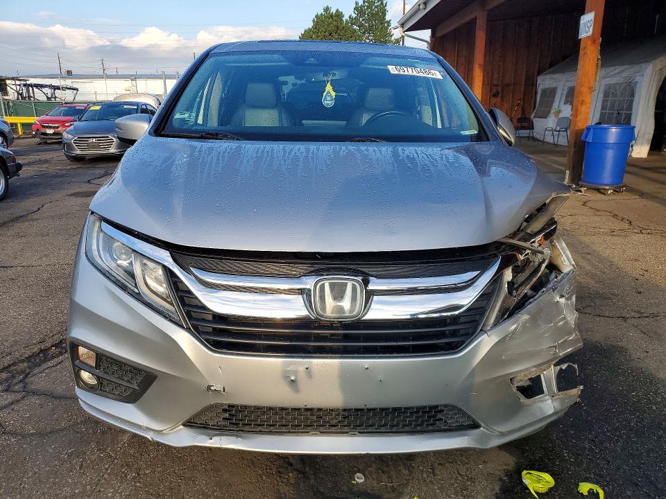 69770486 :رقم المزاد ، 5FNRL6H78KB003557 vin ، 2019 Honda Odyssey مزاد بيع