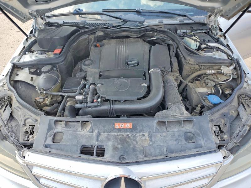 2012 Mercedes-benz C მანქანა იყიდება აუქციონზე, vin: WDDGF4HB1CA624842, აუქციონის ნომერი: 70025476