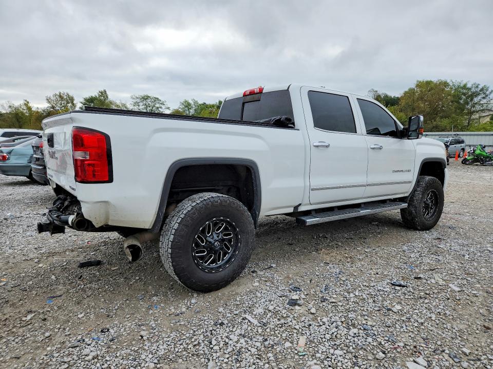 70254556 :رقم المزاد ، 1GT12UE88GF303068 vin ، 2016 Gmc Sierra مزاد بيع