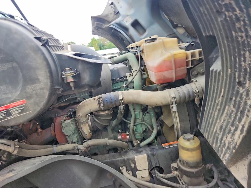 69427546 :رقم المزاد ، 4V4NC9EH3LN236993 vin ، 2020 Volvo Vn مزاد بيع