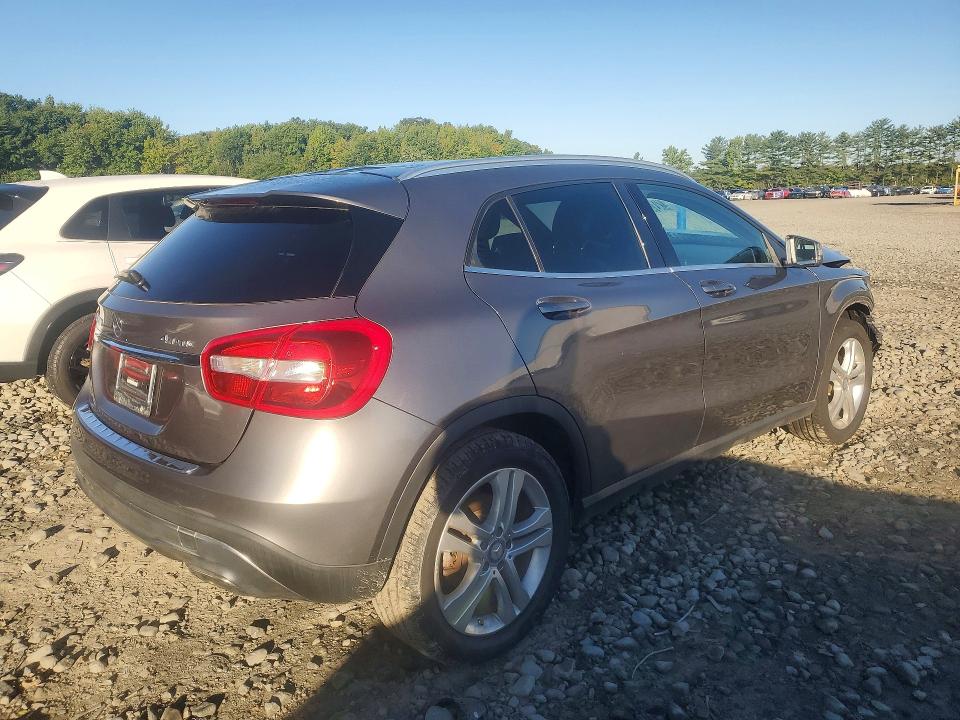 67276166 :رقم المزاد ، WDCTG4GB1HJ345660 vin ، 2017 Mercedes-benz Gla مزاد بيع