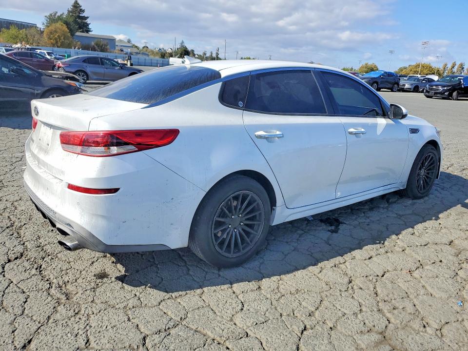 67532006 :رقم المزاد ، 5XXGT4L36KG275635 vin ، 2019 Kia Optima مزاد بيع