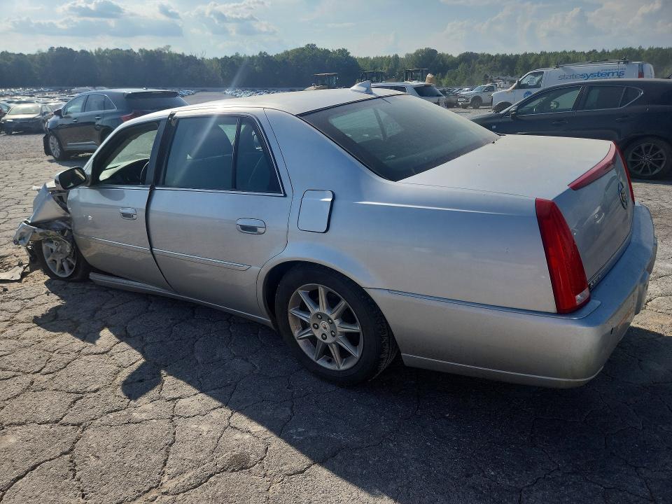 68989886 :رقم المزاد ، 1G6KD5EY5AU138199 vin ، 2010 Cadillac Dts مزاد بيع