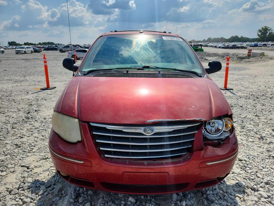 67682166 :رقم المزاد ، 2A8GP64L36R628840 vin ، 2006 Chrysler Town & Country مزاد بيع