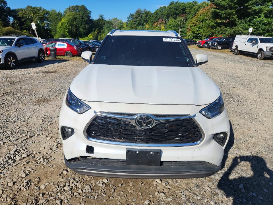 Продаж на аукціоні авто 2022 Toyota Highlander, vin: 5TDFZRBH7NS200255, номер лоту: 67057076
