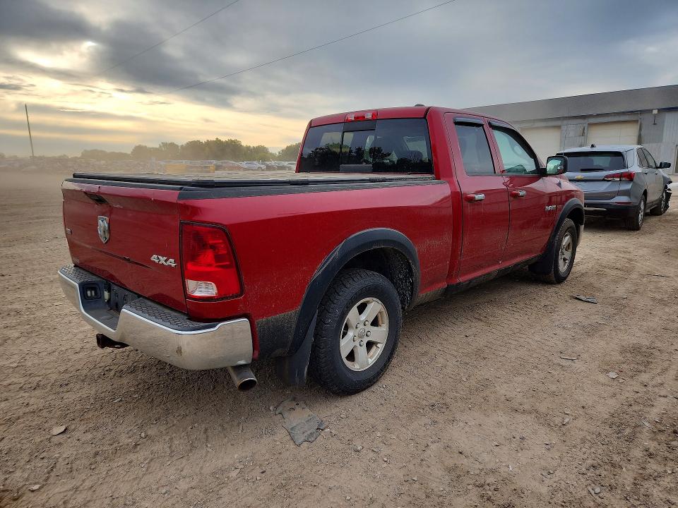 70945806 :رقم المزاد ، 1D7RV1GT4AS118739 vin ، 2010 Dodge Ram 1500 مزاد بيع