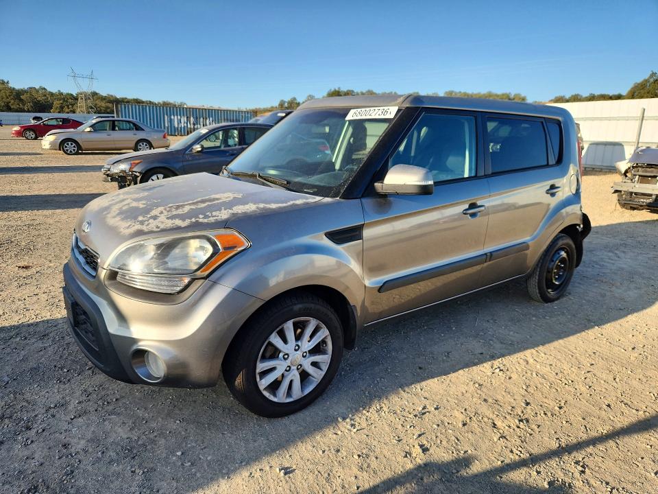 68002736 :رقم المزاد ، KNDJT2A61D7527682 vin ، 2013 Kia Soul مزاد بيع