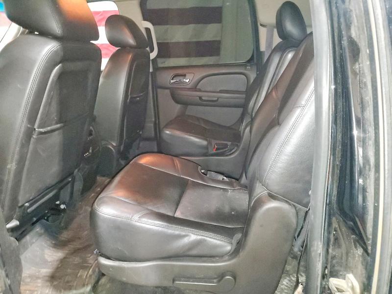 2014 Chevrolet Suburban მანქანა იყიდება აუქციონზე, vin: 1GNSKKE71ER225784, აუქციონის ნომერი: 66858346