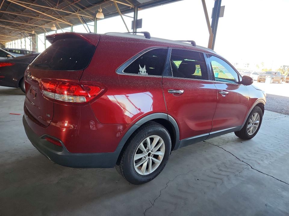 66858196 :رقم المزاد ، 5XYPG4A55HG207355 vin ، 2017 Kia Sorento مزاد بيع