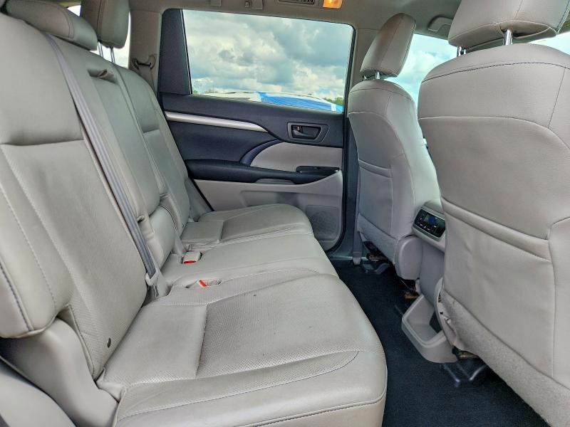 Продажа на аукционе авто 2016 Toyota Highlander, vin: 5TDZKRFH2GS178955, номер лота: 68048146