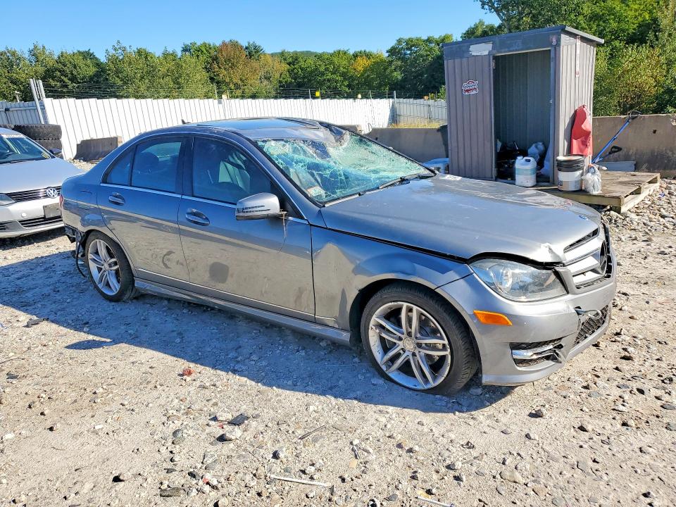 Продаж на аукціоні авто 2012 Mercedes-benz C, vin: WDDGF8BB2CF863609, номер лоту: 67531346
