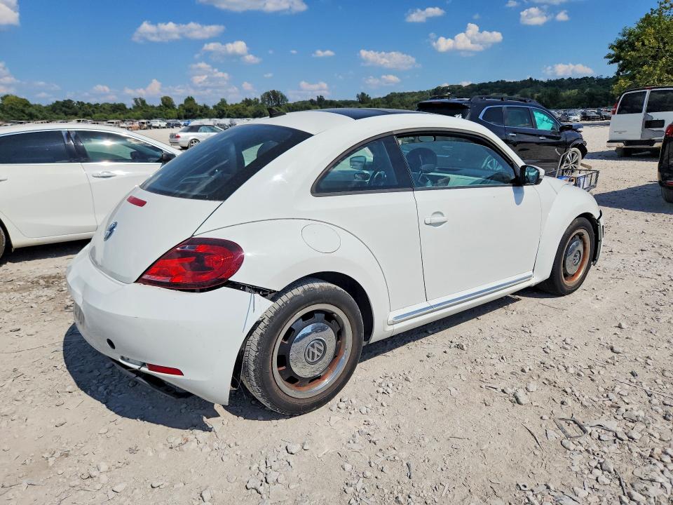 2014 Volkswagen Beetle მანქანა იყიდება აუქციონზე, vin: 3VWJ17ATXEM661524, აუქციონის ნომერი: 67554546