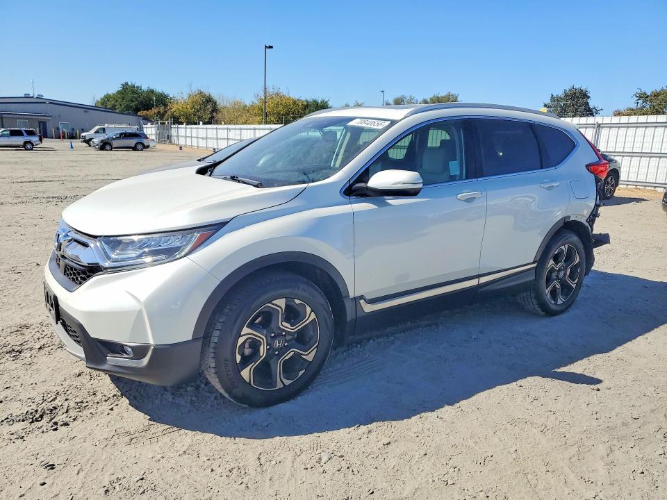 70840656 :رقم المزاد ، 2HKRW2H99JH625618 vin ، 2018 Honda Cr-v مزاد بيع
