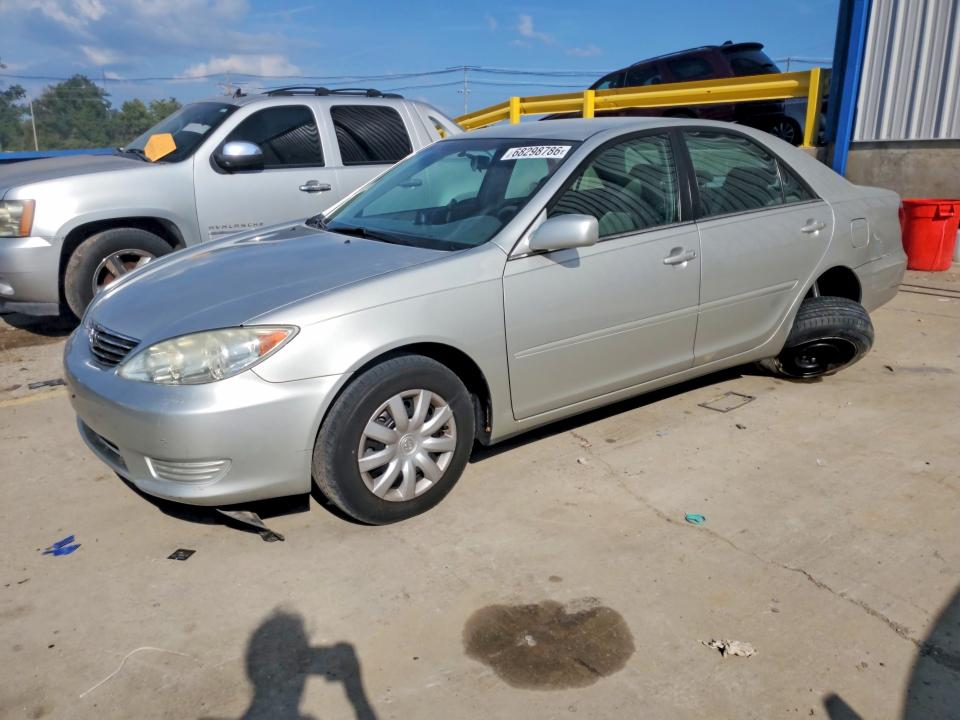 2005 Toyota Camry მანქანა იყიდება აუქციონზე, vin: 4T1BE30K65U947097, აუქციონის ნომერი: 68298786