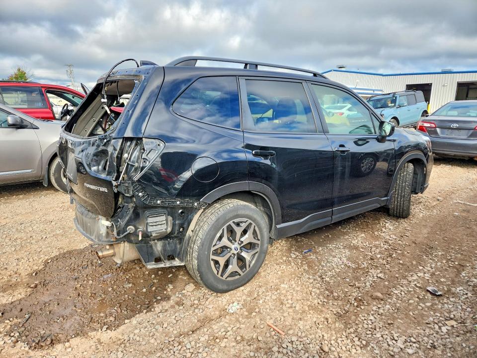 69261226 :رقم المزاد ، JF2SKAFC7MH492741 vin ، 2021 Subaru Forester مزاد بيع