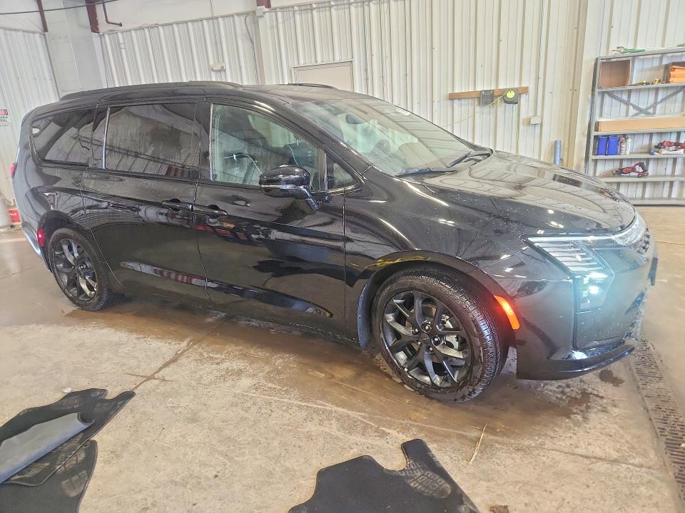 Продажа на аукционе авто 2027 Chrysler Pacifica, vin: 2C4RC1GG9VR583981, номер лота: 67706046