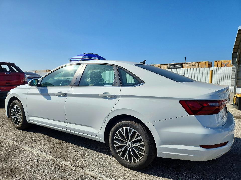 69070046 :رقم المزاد ، 3VWC57BUXLM079795 vin ، 2020 Volkswagen Jetta مزاد بيع