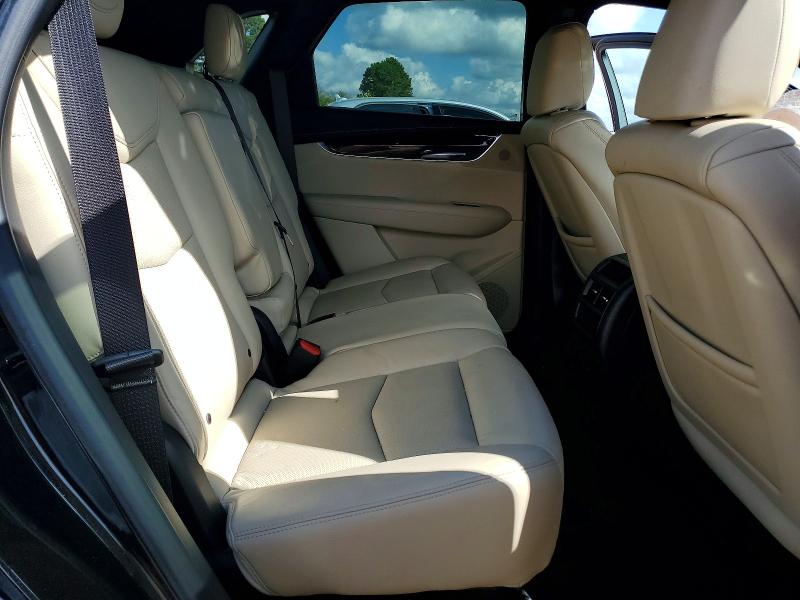 68337066 :رقم المزاد ، 1GYKNBRS8HZ225519 vin ، 2017 Cadillac Xt5 مزاد بيع