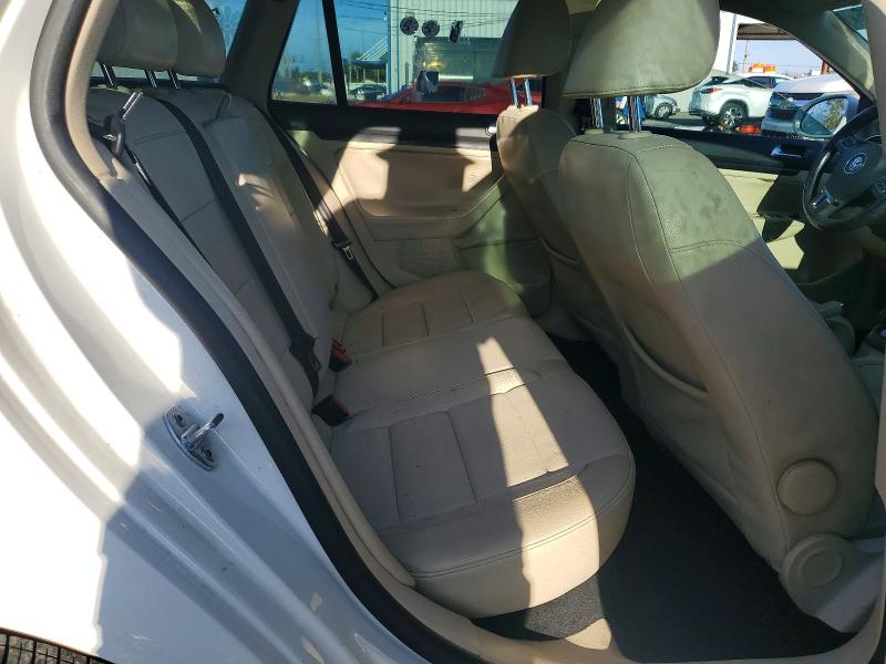 68560766 :رقم المزاد ، 3VWPL7AJ8CM678905 vin ، 2012 Volkswagen Jetta مزاد بيع