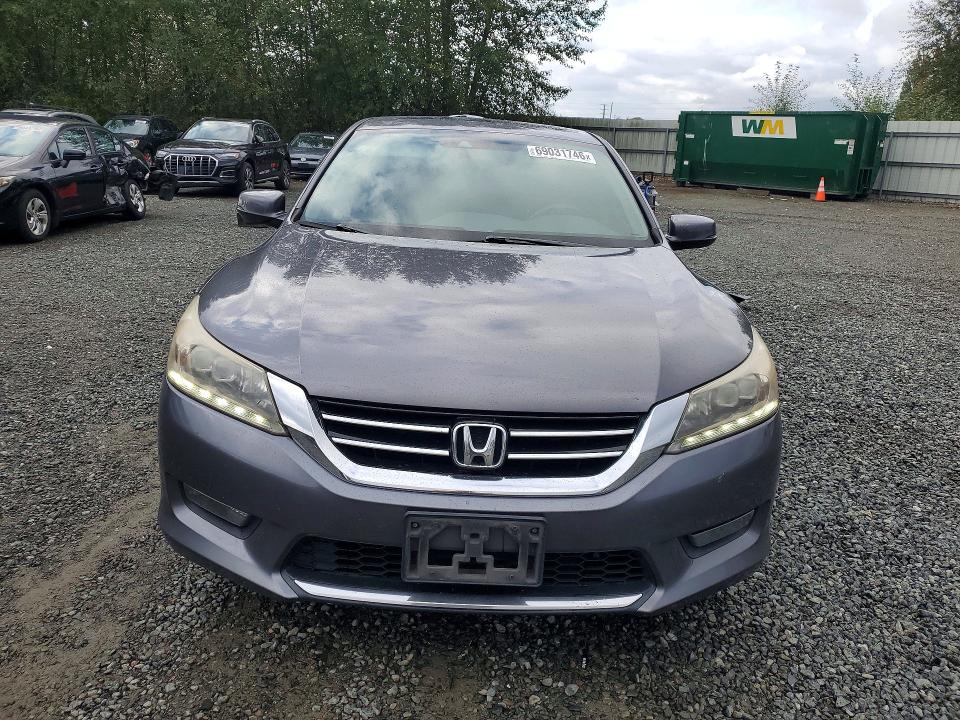2014 Honda Accord მანქანა იყიდება აუქციონზე, vin: 1HGCR3F90EA800570, აუქციონის ნომერი: 69031746