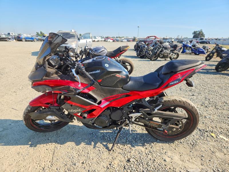 68688086 :رقم المزاد ، ML5EXGG12SDA60766 vin ، 2025 Kawasaki Ex500 مزاد بيع