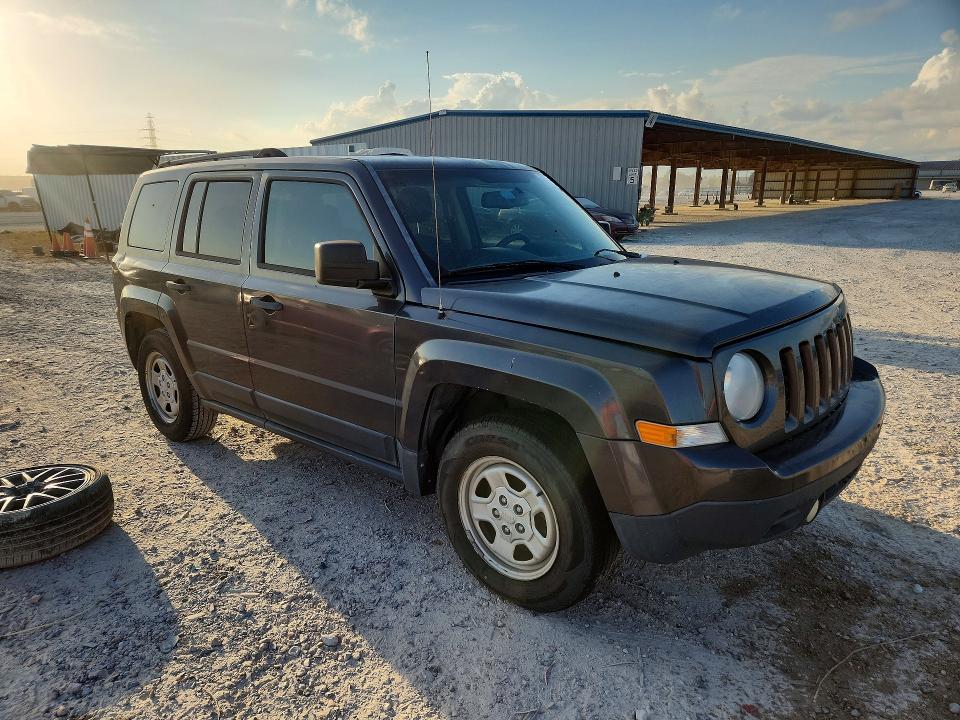 70945656 :رقم المزاد ، 1C4NJPBA7GD536268 vin ، 2016 Jeep Patriot مزاد بيع