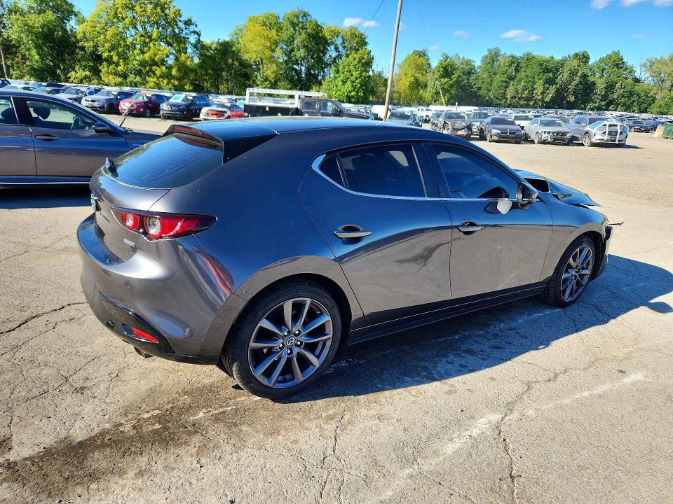 Продажа на аукционе авто 2021 Mazda 3, vin: JM1BPAKL3M1402533, номер лота: 68281506